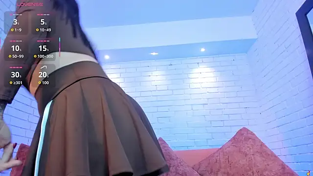 charlottewhitte online show from November 2025 11:10:02 AM