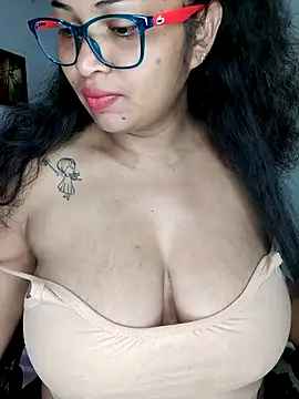 Snapshot of chalohott chatting on July 2026 11:13:02 AM chalohott online show from July 2026 11:13:02 AM