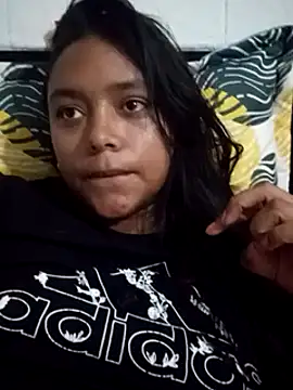 Snapshot of Chiara_petterson chatting on February 2025 08:23:02 PM Chiara petterson online show from February 2025 08:23:02 PM