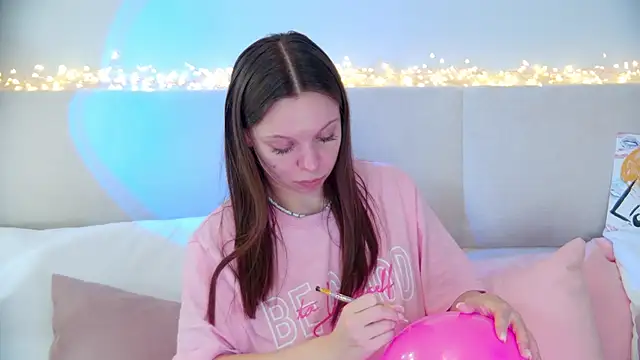 ElisabethDavis online show from January 2025 12:20:01 AM