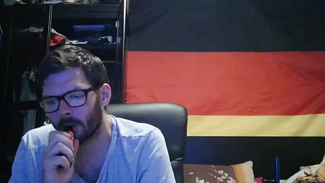 Die-geile-Sau online show from June 2026 08:08:01 PM