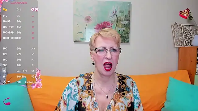 iamyourdream89 online show from February 2025 04:48:02 PM