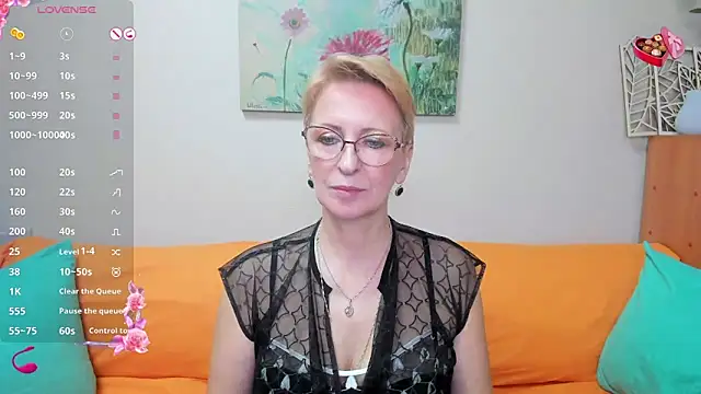 iamyourdream89 online show from March 2025 01:24:01 PM