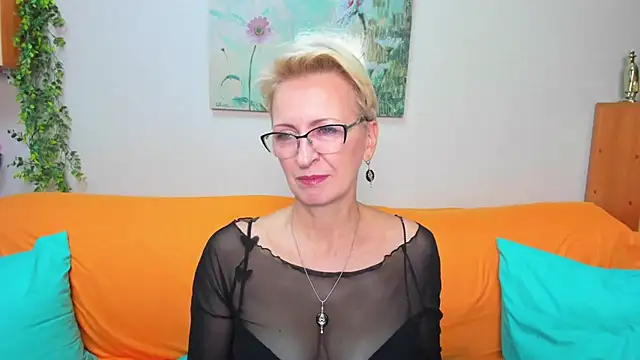 iamyourdream89 online show from October 2025 10:21:02 AM