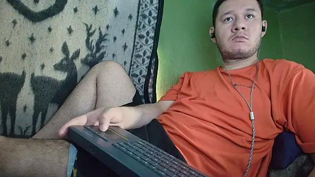 Snapshot of sweet_cock28 chatting on May 2026 02:02:01 PM sweet cock28 online show from May 2026 02:02:01 PM