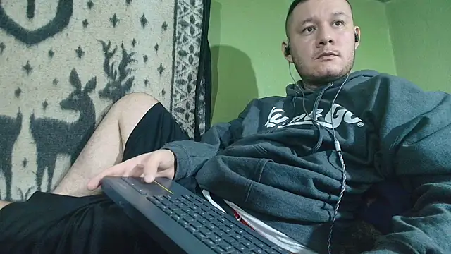 Snapshot of sweet_cock28 chatting on July 2026 02:02:02 PM sweet cock28 online show from July 2026 02:02:02 PM