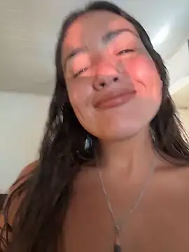 fenixgre online show from March 2026 06:44:01 PM