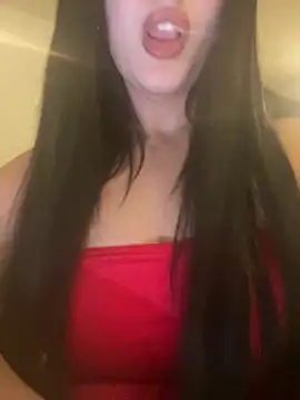Snapshot of Sarahkhaalifa chatting on June 2026 09:03:02 PM Sarahkhaalifa online show from June 2026 09:03:02 PM