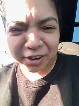 kimmiakiss22 online show from April 2026 11:18:02 PM