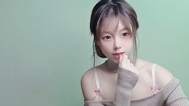 VaerySaenz online show from December 2024 12:32:02 AM