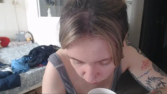 amanda kiss kiss online show from February 2025 11:41:02 AM