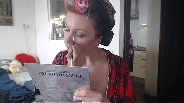 amanda kiss kiss online show from March 2025 12:41:01 PM