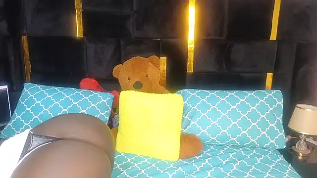 Snapshot of Sexy_sharntel chatting on September 2025 09:31:02 PM Sexy sharntel online show from September 2025 09:31:02 PM