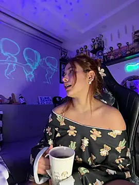 Snapshot of crystal_bunny7 chatting on January 2026 03:21:01 AM crystal bunny7 online show from January 2026 03:21:01 AM