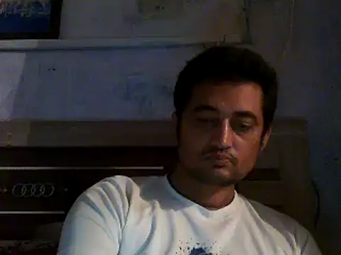 Snapshot of Rocobodymassager chatting on December 2024 08:18:01 PM Rocobodymassager online show from December 2024 08:18:01 PM
