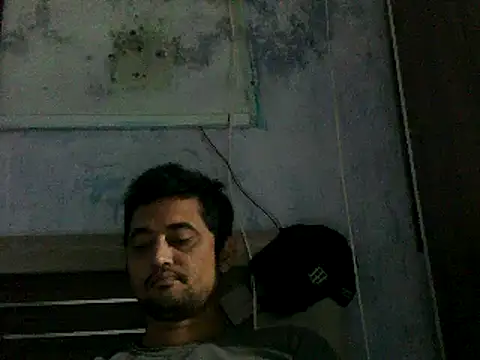 Snapshot of Rocobodymassager chatting on December 2024 03:55:01 PM Rocobodymassager online show from December 2024 03:55:01 PM