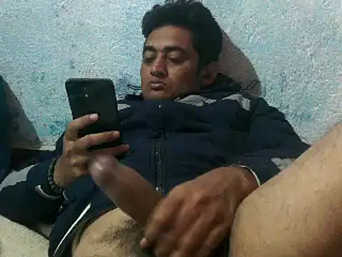 Snapshot of Rocobodymassager chatting on February 2025 06:01:01 PM Rocobodymassager online show from February 2025 06:01:01 PM