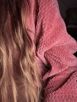 GoldenFlameGoddess online show from October 2025 02:16:01 PM