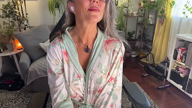 sunniedayz  online show from September 2025 05:34:01 PM