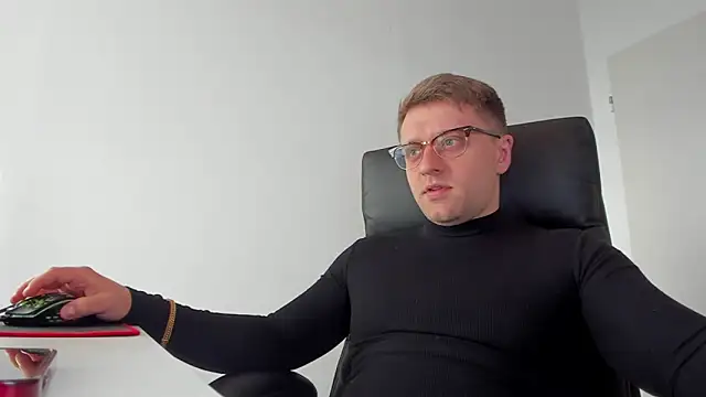 Findom guy online show from March 2025 12:45:02 PM