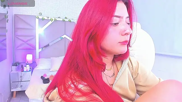Snapshot of Zoe_Lennoxx chatting on January 2025 12:46:01 AM Zoe Lennoxx online show from January 2025 12:46:01 AM