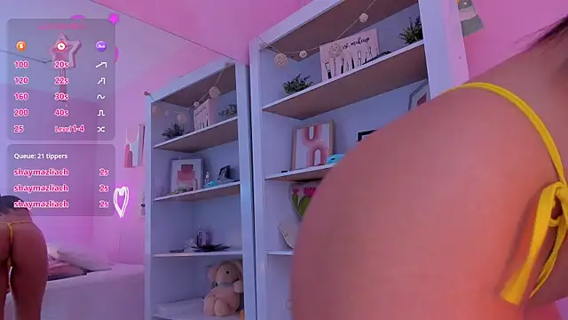 Snapshot of Sophiietaylor chatting on March 2025 03:09:02 AM Sophiietaylor online show from March 2025 03:09:02 AM