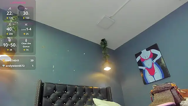 Snapshot of Sophiietaylor chatting on October 2025 11:35:01 PM Sophiietaylor online show from October 2025 11:35:01 PM