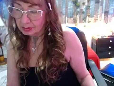 Snapshot of KarimaSarabe chatting on February 2025 11:54:01 PM KarimaSarabe online show from February 2025 11:54:01 PM