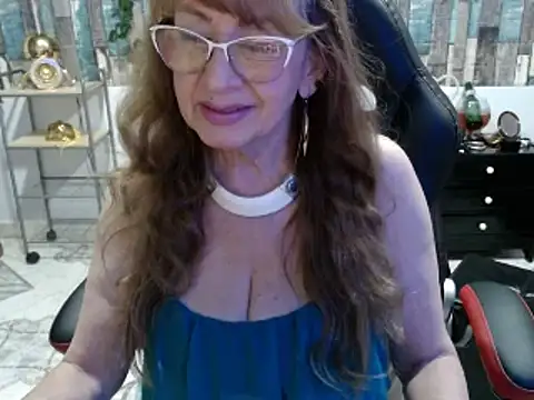 Snapshot of KarimaSarabe chatting on March 2025 08:08:01 PM KarimaSarabe online show from March 2025 08:08:01 PM