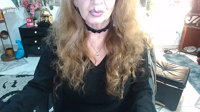 Snapshot of KarimaSarabe chatting on September 2025 09:50:01 PM KarimaSarabe online show from September 2025 09:50:01 PM
