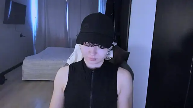 MiraiiTae online show from December 2024 09:24:01 AM