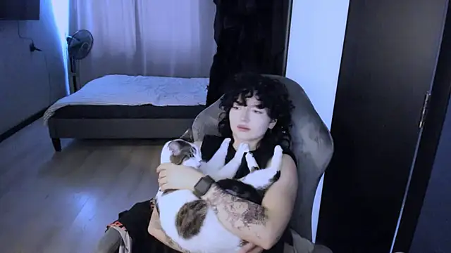 MiraiiTae online show from February 2025 09:00:01 AM