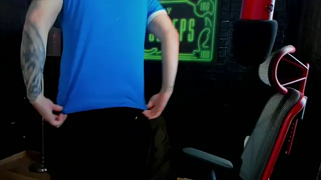 LexXHardy online show from February 2025 01:10:02 PM