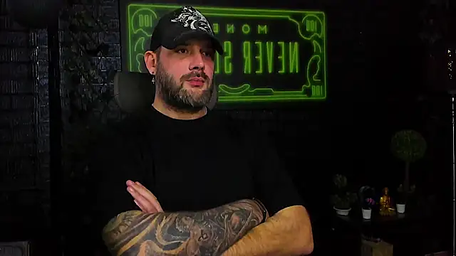 LexXHardy online show from November 2025 08:13:02 AM