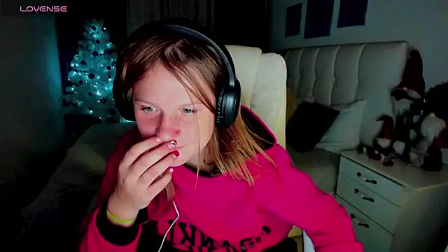 Snapshot of Kathlyn__Heath chatting on December 2024 07:22:01 PM Kathlyn Heath online show from December 2024 07:22:01 PM