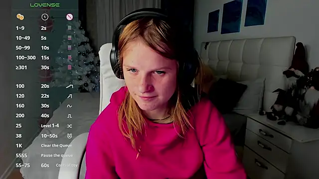 Snapshot of Kathlyn__Heath chatting on December 2024 10:25:01 PM Kathlyn Heath online show from December 2024 10:25:01 PM