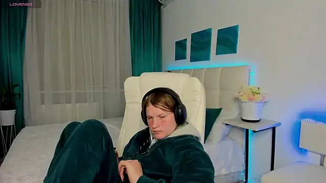 Snapshot of Kathlyn__Heath chatting on February 2025 08:13:02 PM Kathlyn Heath online show from February 2025 08:13:02 PM