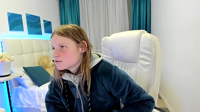 Snapshot of Kathlyn__Heath chatting on February 2025 07:39:01 PM Kathlyn Heath online show from February 2025 07:39:01 PM