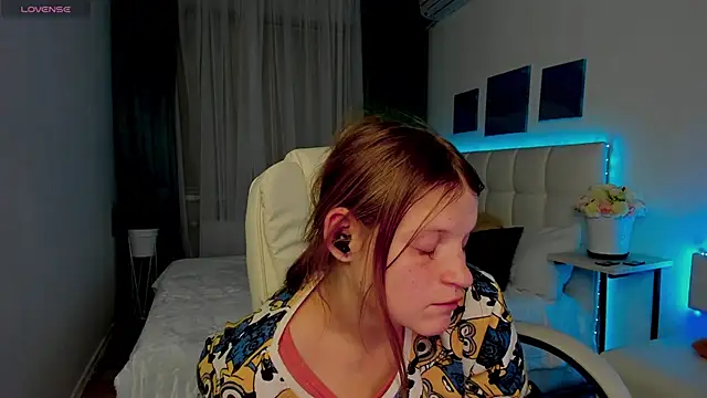 Snapshot of Kathlyn__Heath chatting on February 2025 09:26:02 PM Kathlyn Heath online show from February 2025 09:26:02 PM