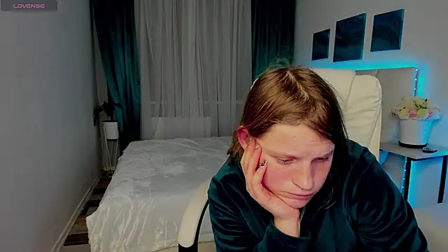 Snapshot of Kathlyn__Heath chatting on March 2025 09:46:02 PM Kathlyn Heath online show from March 2025 09:46:02 PM