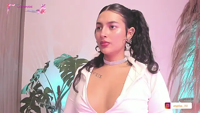 Anngel 1 online show from September 2025 04:21:02 PM