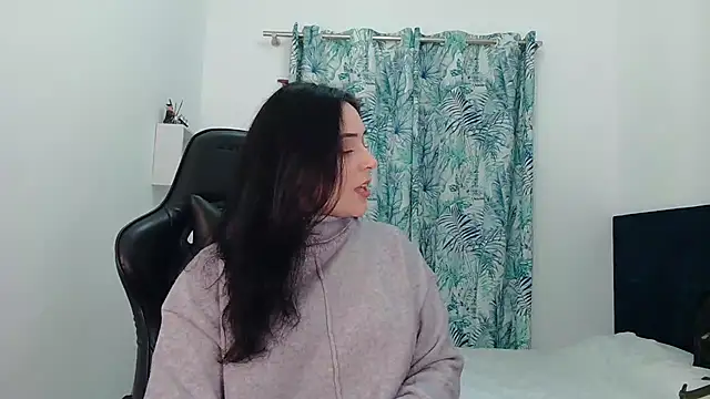 Snapshot of Lilith__D chatting on December 2024 02:52:01 PM Lilith D online show from December 2024 02:52:01 PM