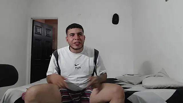 Sofiafuck20 online show from March 2025 08:32:02 PM