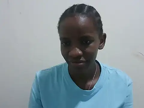 prettybeee online show from December 2025 10:16:01 PM