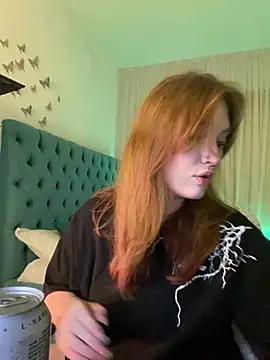 Snapshot of _Chlo__e chatting on February 2025 09:36:02 PM Chlo e online show from February 2025 09:36:02 PM