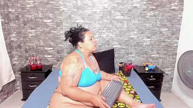 Snapshot of Sofie-Storm chatting on January 2025 09:49:02 AM Sofie-Storm online show from January 2025 09:49:02 AM