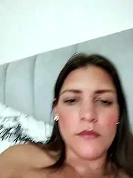 Mia Hampton online show from March 2025 06:00:02 AM