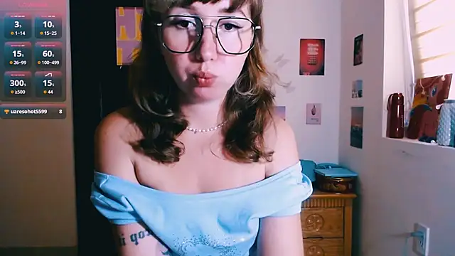 Cosmo Riri online show from April 2026 06:10:02 AM