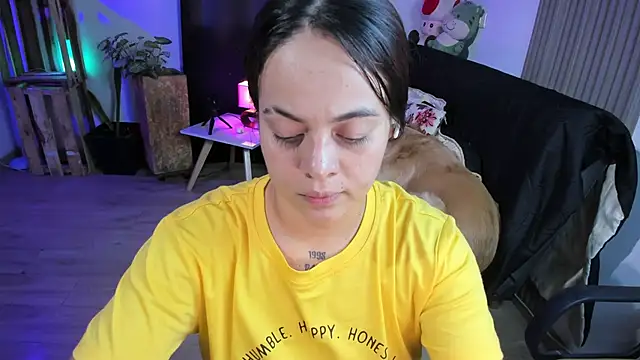 Cuttiealice online show from January 2025 11:06:01 PM