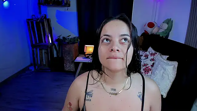 Cuttiealice online show from January 2025 12:30:02 PM